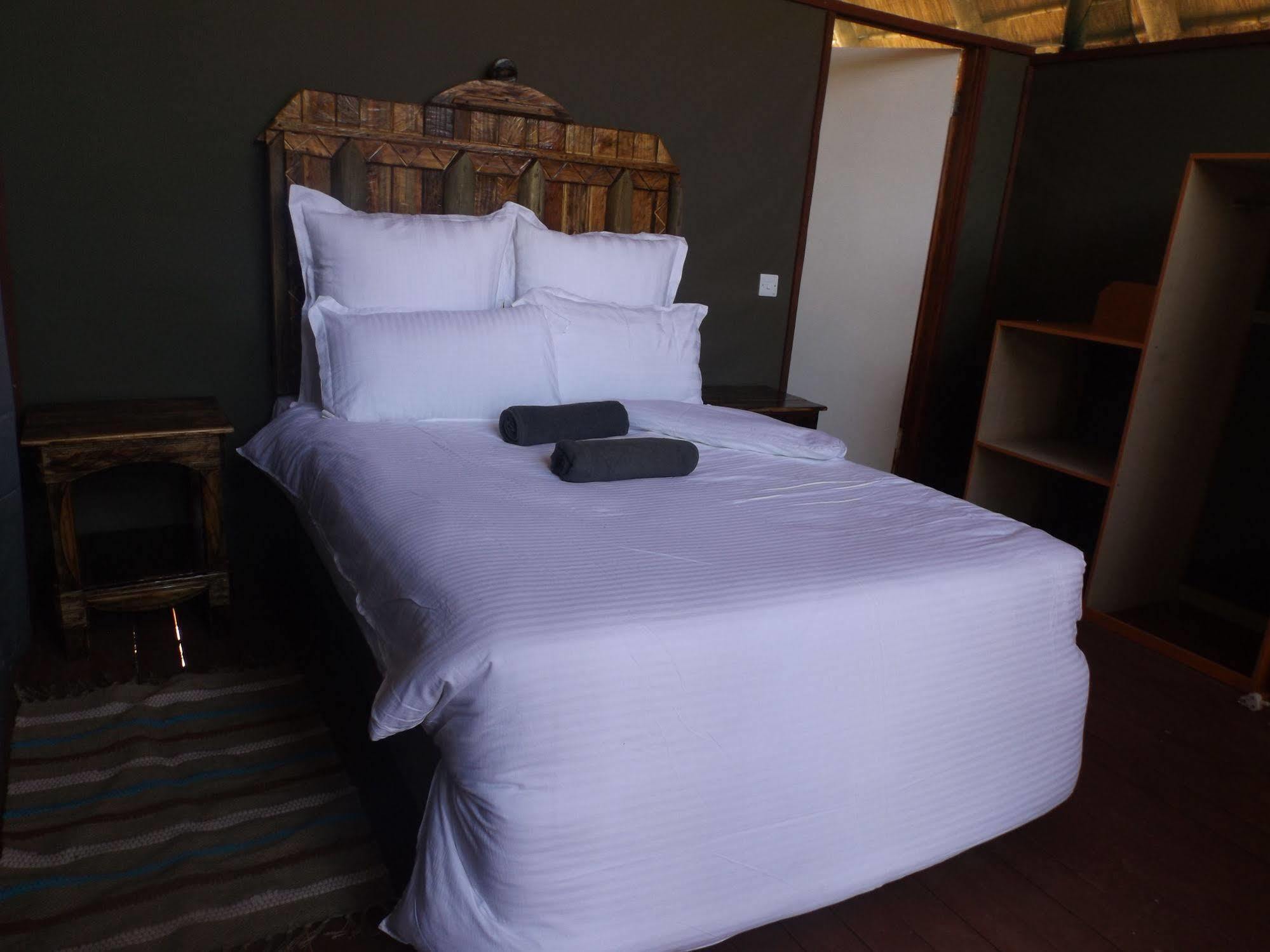 Lion Roars Lodge Lesoma ภายนอก รูปภาพ