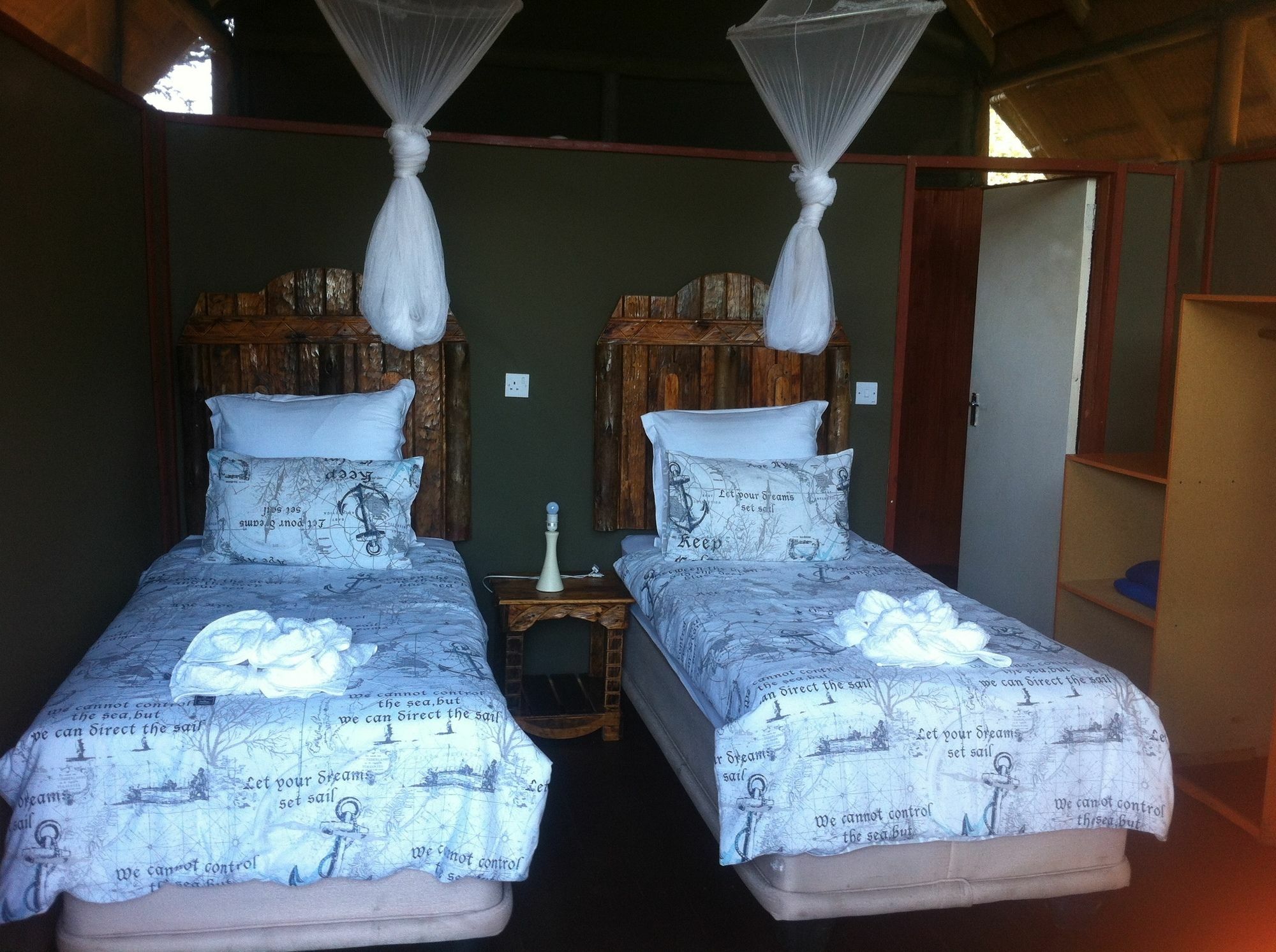 Lion Roars Lodge Lesoma ภายนอก รูปภาพ